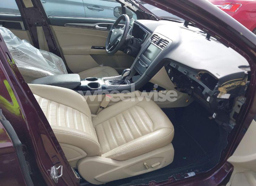 Photo 5 of 2013 Ford Fusion SE (VIN 3FA6P0H99DR211251)