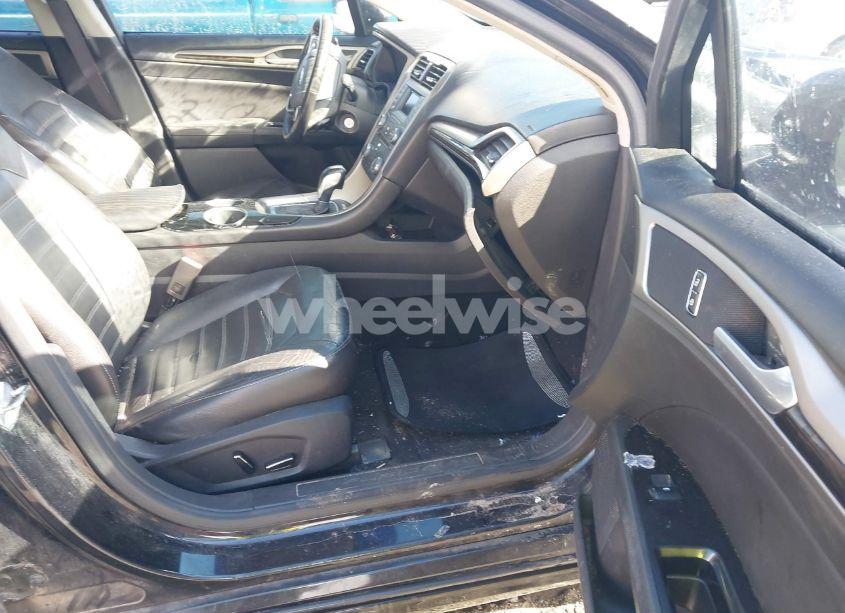 Photo 5 of 2013 Ford Fusion SE (VIN 3FA6P0H99DR236053)