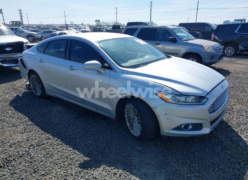 2013 Ford Fusion SE (VIN 3FA6P0H99DR284104) main photo