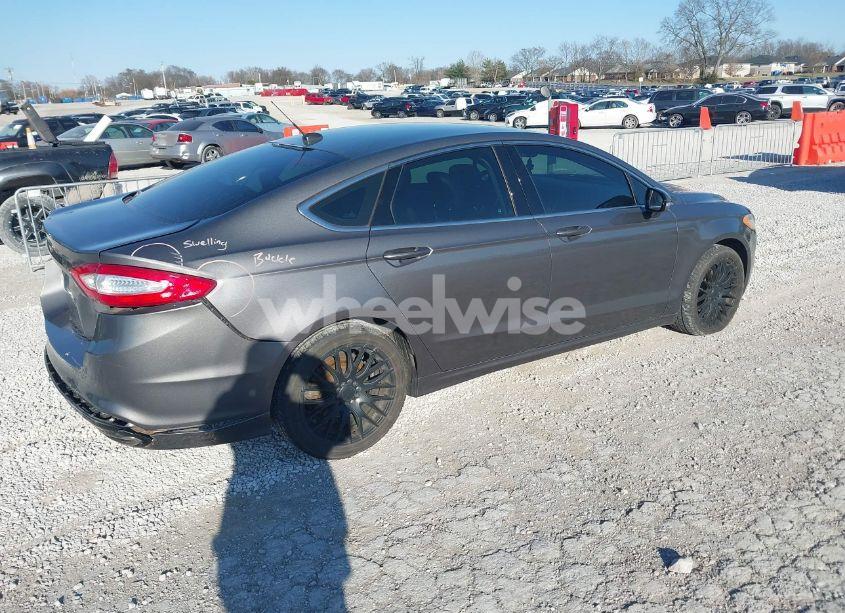 Photo 4 of 2013 Ford Fusion SE (VIN 3FA6P0H99DR331499)