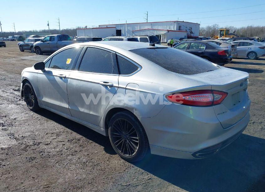 Photo 3 of 2014 Ford Fusion SE (VIN 3FA6P0H99ER172887)