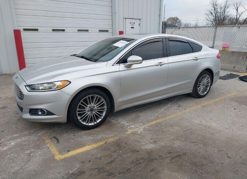 Photo 2 of 2014 Ford Fusion SE (VIN 3FA6P0H99ER186854)