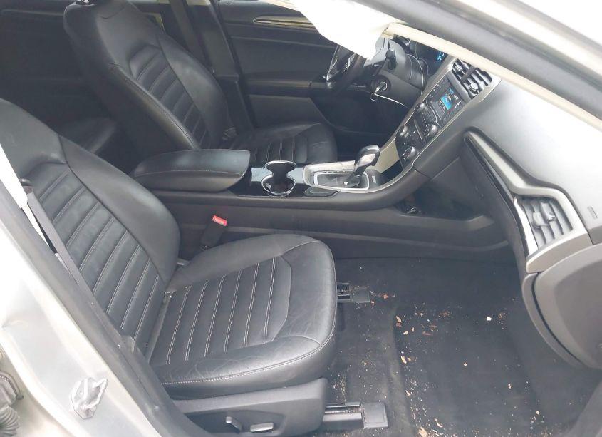 Photo 5 of 2014 Ford Fusion SE (VIN 3FA6P0H99ER186854)