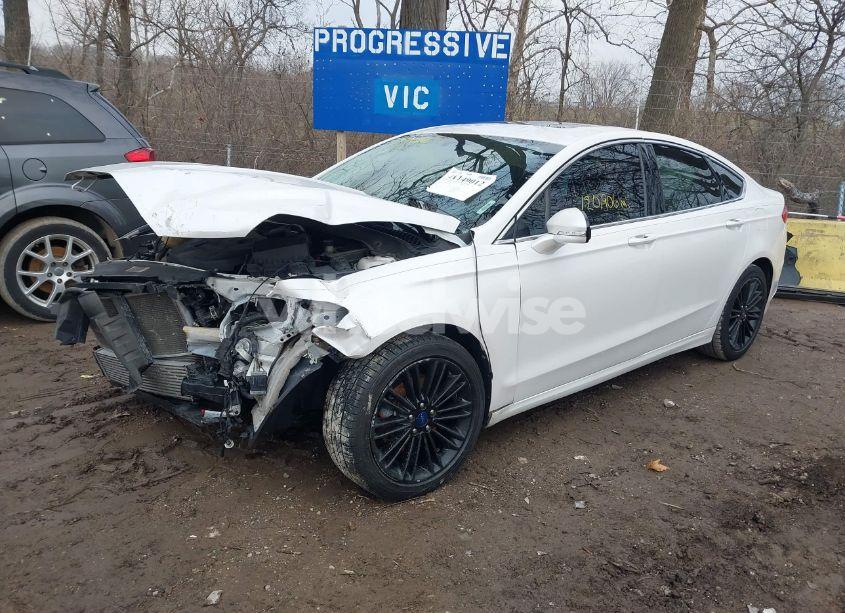 Photo 2 of 2014 Ford Fusion SE (VIN 3FA6P0H99ER192332)
