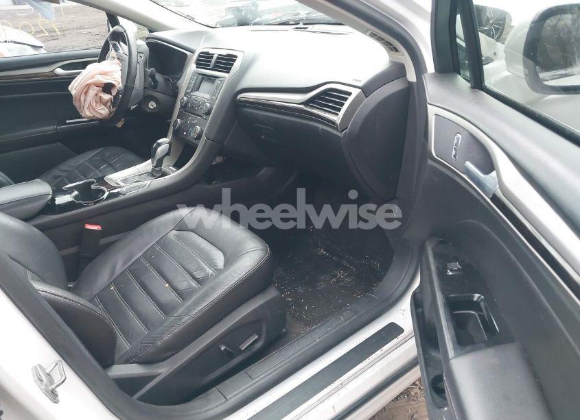 Photo 5 of 2014 Ford Fusion SE (VIN 3FA6P0H99ER192332)