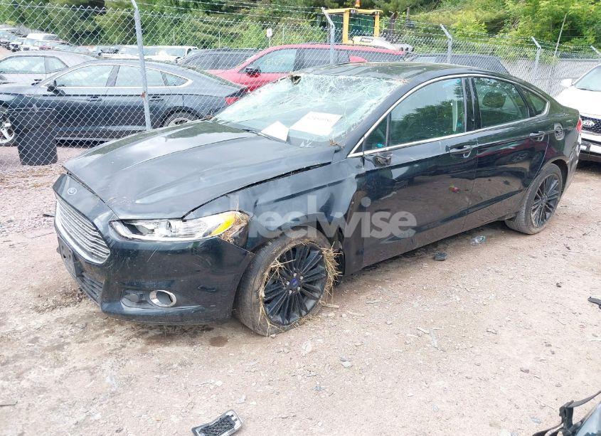 Photo 2 of 2014 Ford Fusion SE (VIN 3FA6P0H99ER239567)