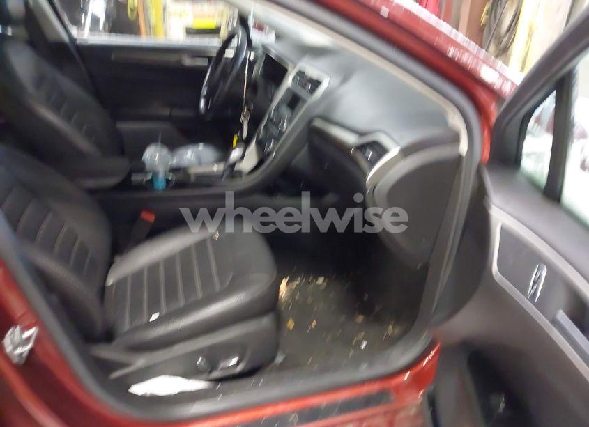 Photo 5 of 2014 Ford Fusion SE (VIN 3FA6P0H99ER319791)