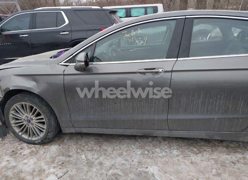 Photo 15 of 2014 Ford Fusion SE (VIN 3FA6P0H99ER361023)