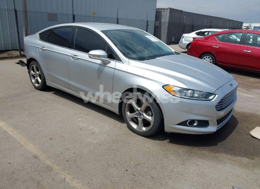 2015 Ford Fusion SE (VIN 3FA6P0H99FR113002) main photo