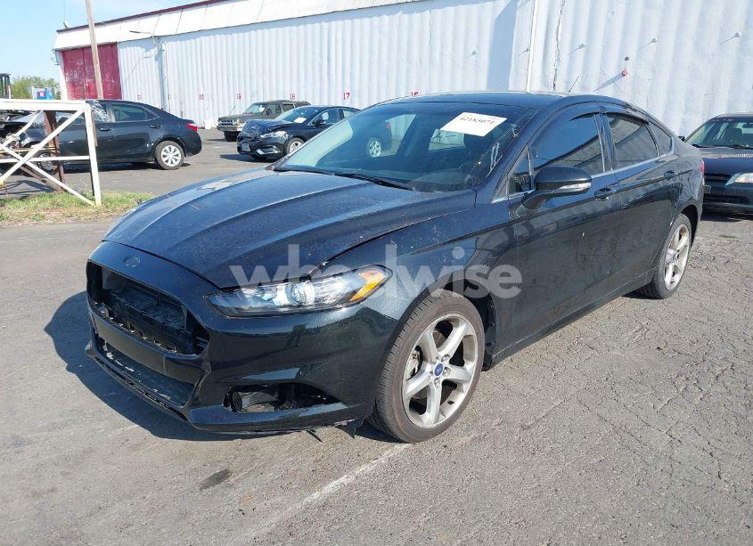 Photo 2 of 2015 Ford Fusion SE (VIN 3FA6P0H99FR226772)