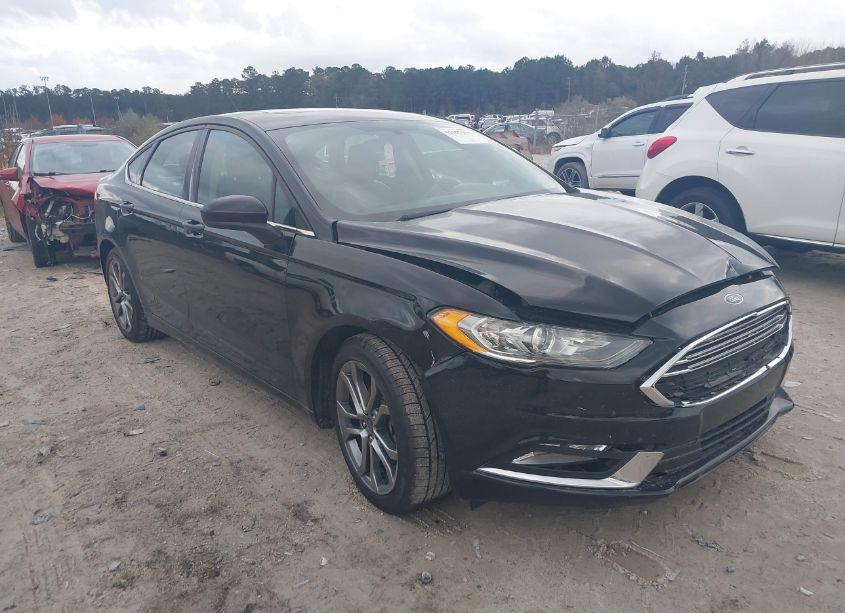 2017 Ford Fusion SE (VIN 3FA6P0H99HR244823) main photo