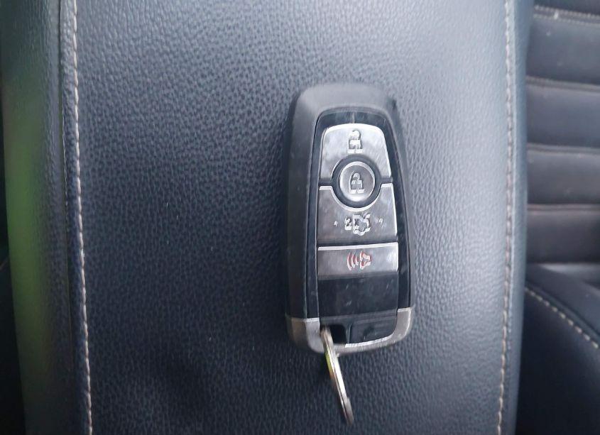 Photo 11 of 2017 Ford Fusion SE (VIN 3FA6P0H99HR244823)