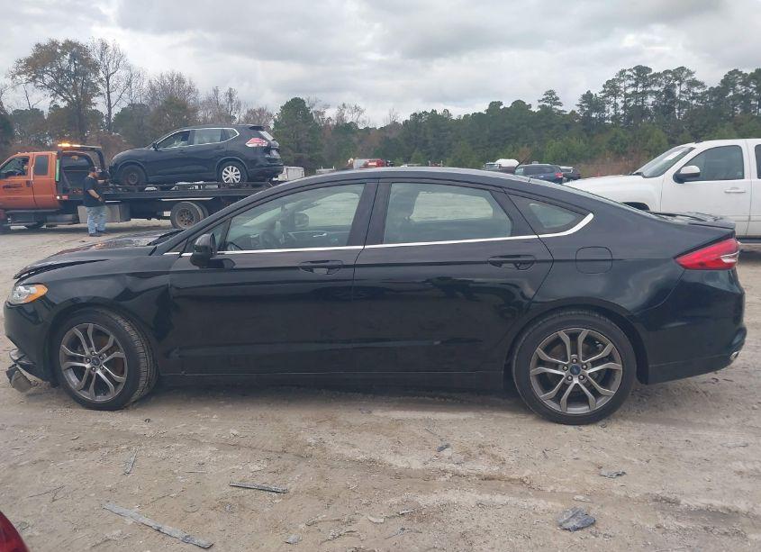 Photo 14 of 2017 Ford Fusion SE (VIN 3FA6P0H99HR244823)