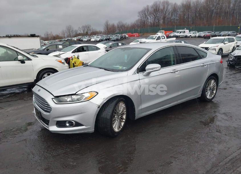 Photo 2 of 2013 Ford Fusion SE (VIN 3FA6P0H9XDR205040)