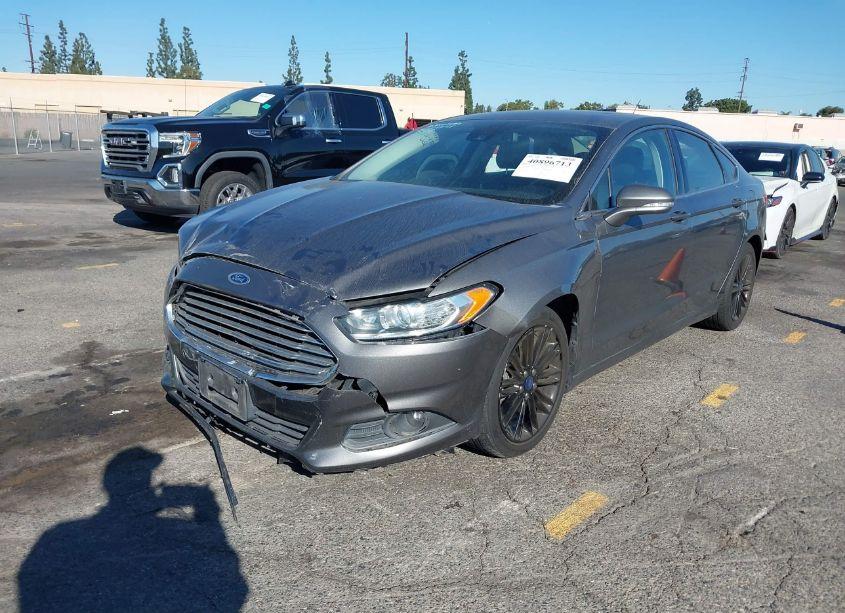Photo 2 of 2014 Ford Fusion SE (VIN 3FA6P0H9XER163910)