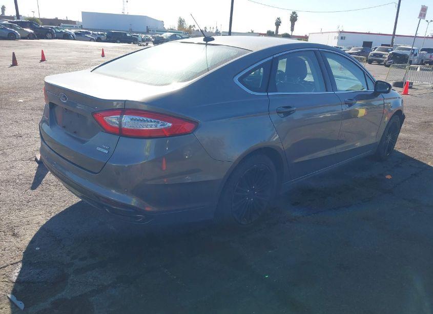 Photo 4 of 2014 Ford Fusion SE (VIN 3FA6P0H9XER163910)