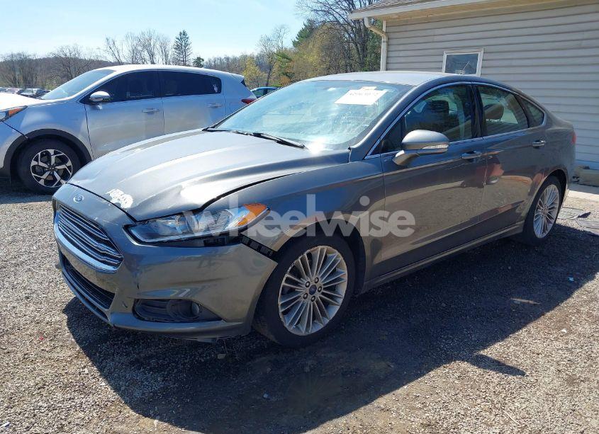Photo 2 of 2014 Ford Fusion SE (VIN 3FA6P0H9XER319864)