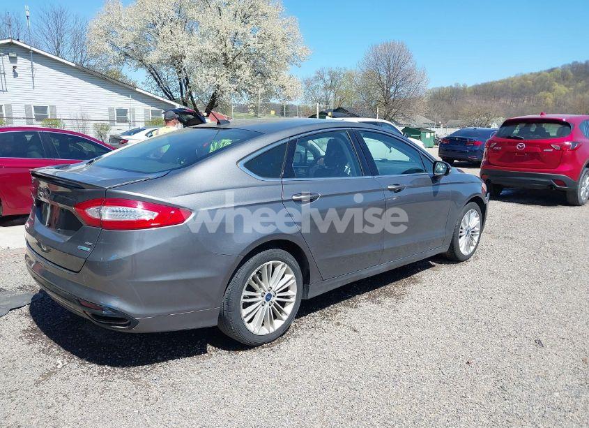 Photo 4 of 2014 Ford Fusion SE (VIN 3FA6P0H9XER319864)