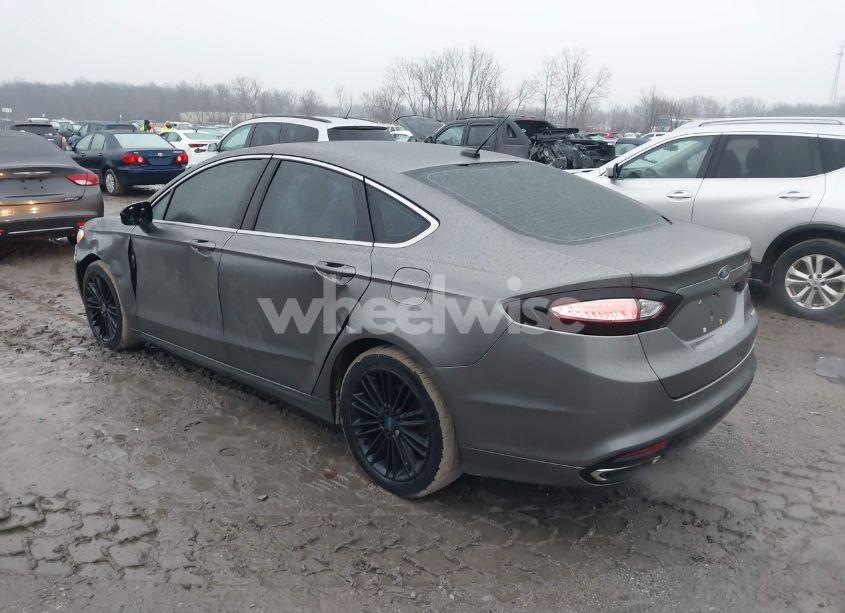 Photo 3 of 2014 Ford Fusion SE (VIN 3FA6P0H9XER328368)