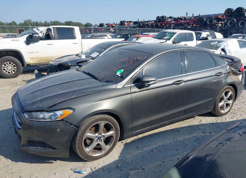 Photo 14 of 2015 Ford Fusion SE (VIN 3FA6P0H9XFR104762)