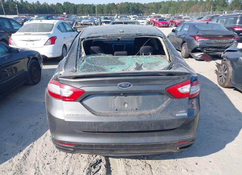 Photo 16 of 2015 Ford Fusion SE (VIN 3FA6P0H9XFR104762)