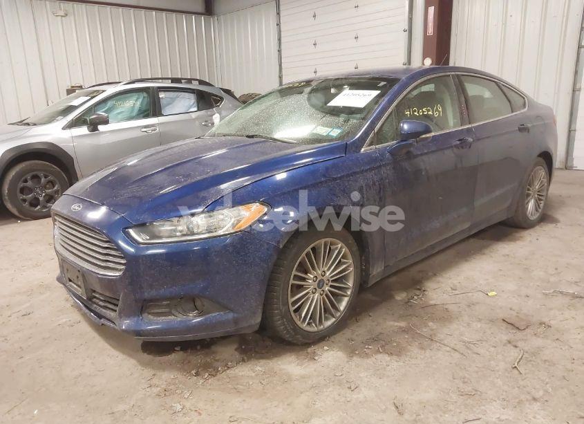 Photo 2 of 2015 Ford Fusion SE (VIN 3FA6P0H9XFR212105)
