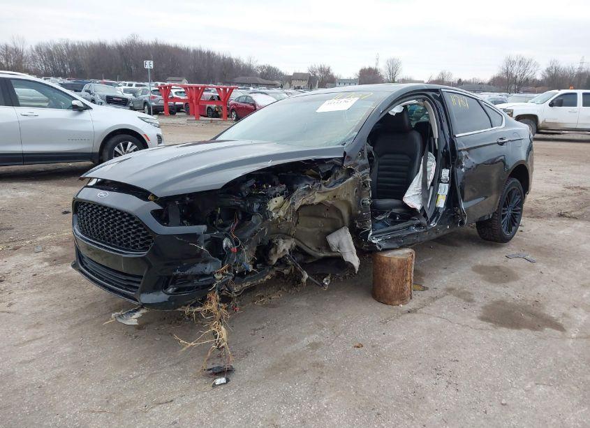 Photo 2 of 2016 Ford Fusion SE (VIN 3FA6P0H9XGR142607)