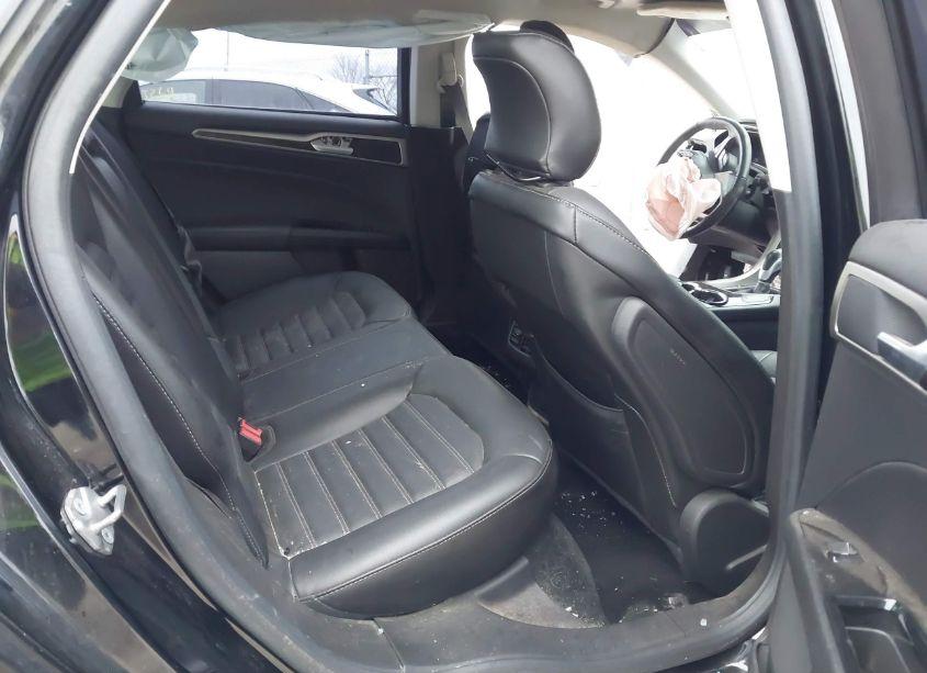 Photo 8 of 2016 Ford Fusion SE (VIN 3FA6P0H9XGR142607)