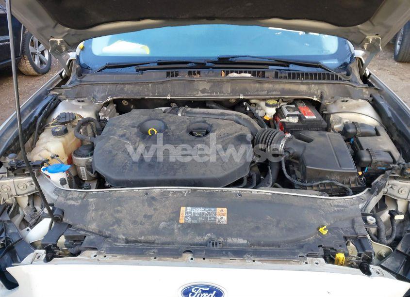 Photo 10 of 2016 Ford Fusion SE (VIN 3FA6P0H9XGR191936)