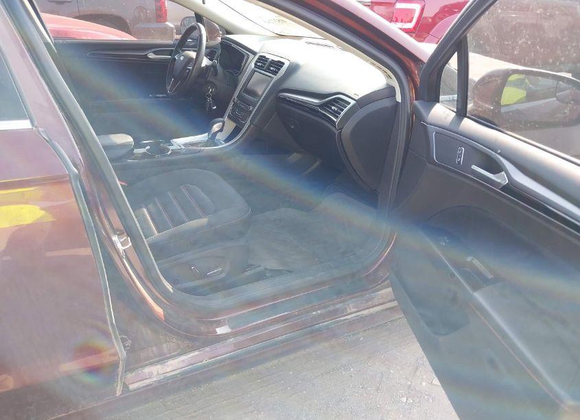 Photo 5 of 2016 Ford Fusion SE (VIN 3FA6P0H9XGR279577)