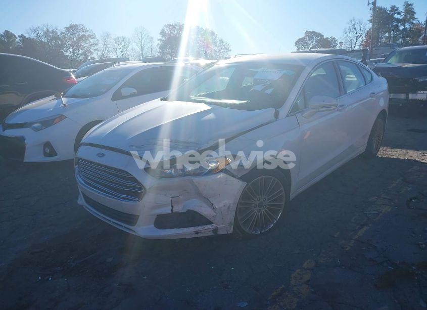 Photo 2 of 2016 Ford Fusion SE (VIN 3FA6P0H9XGR296248)