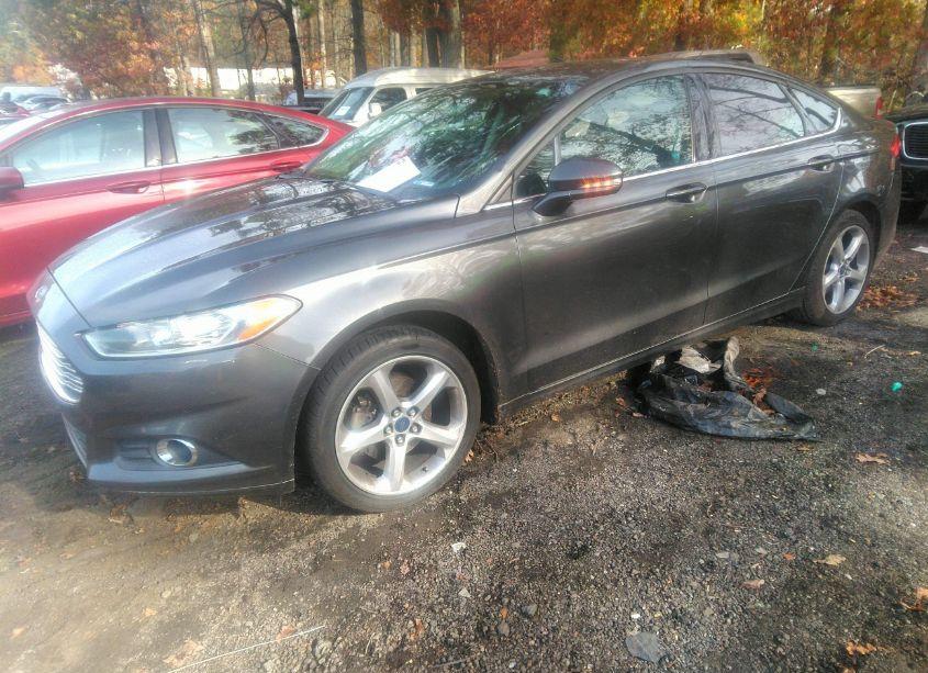Photo 2 of 2016 Ford Fusion SE (VIN 3FA6P0H9XGR333430)