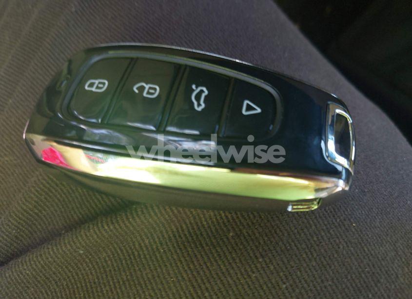 Photo 11 of 2016 Ford Fusion SE (VIN 3FA6P0H9XGR363785)