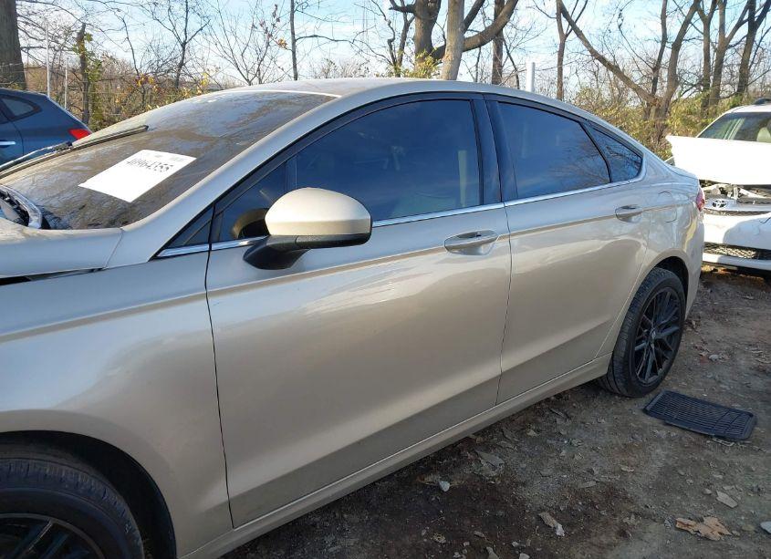 Photo 14 of 2017 Ford Fusion SE (VIN 3FA6P0H9XHR154791)