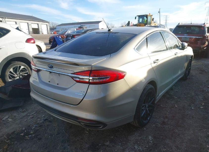 Photo 4 of 2017 Ford Fusion SE (VIN 3FA6P0H9XHR154791)