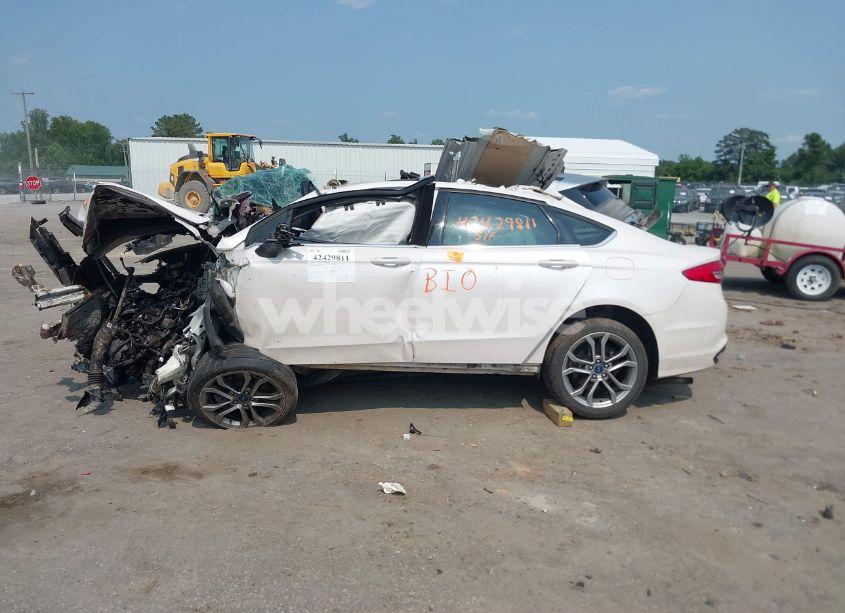 Photo 13 of 2017 Ford Fusion SE (VIN 3FA6P0H9XHR155021)