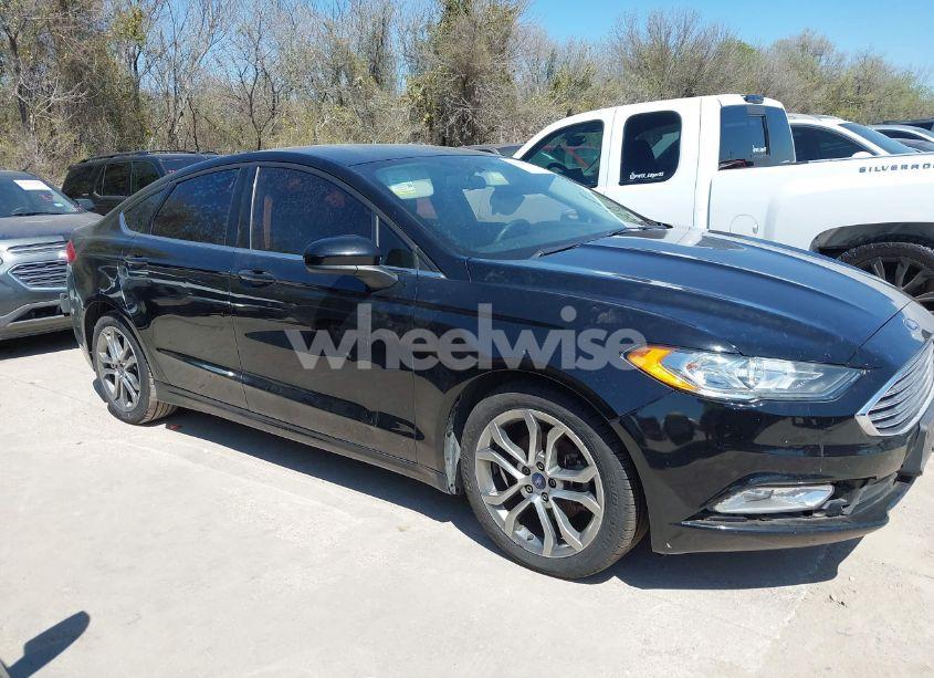 Photo 13 of 2017 Ford Fusion SE (VIN 3FA6P0H9XHR253790)