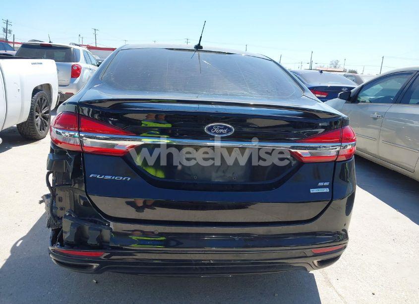 Photo 16 of 2017 Ford Fusion SE (VIN 3FA6P0H9XHR253790)