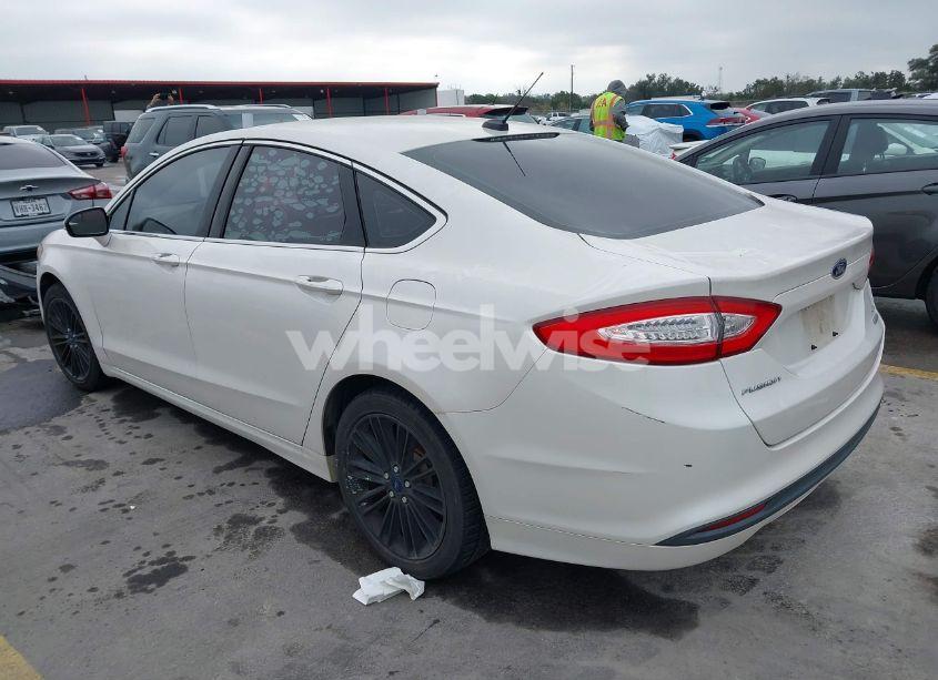 Photo 3 of 2014 Ford Fusion SE (VIN 3FA6P0HD0ER110783)