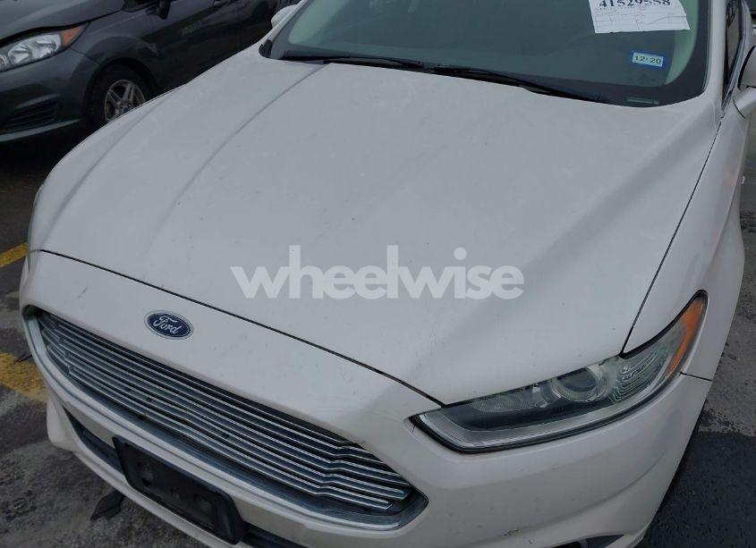 Photo 6 of 2014 Ford Fusion SE (VIN 3FA6P0HD0ER110783)