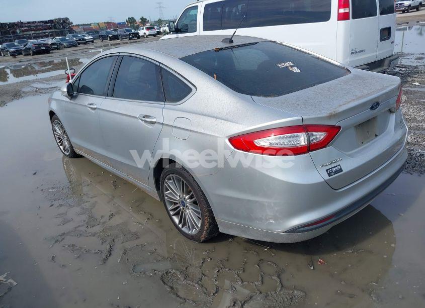 Photo 3 of 2014 Ford Fusion SE (VIN 3FA6P0HD0ER118401)