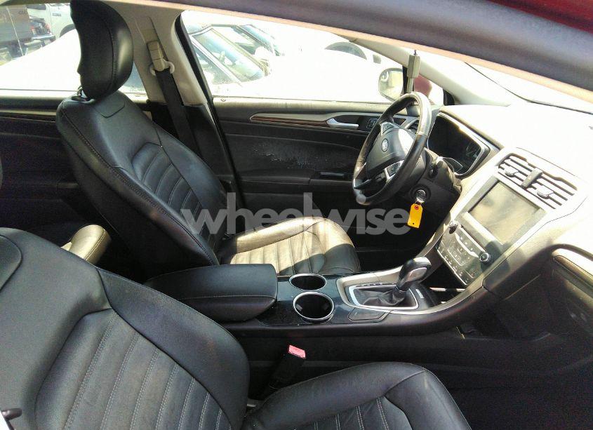 Photo 5 of 2014 Ford Fusion SE (VIN 3FA6P0HD0ER120570)