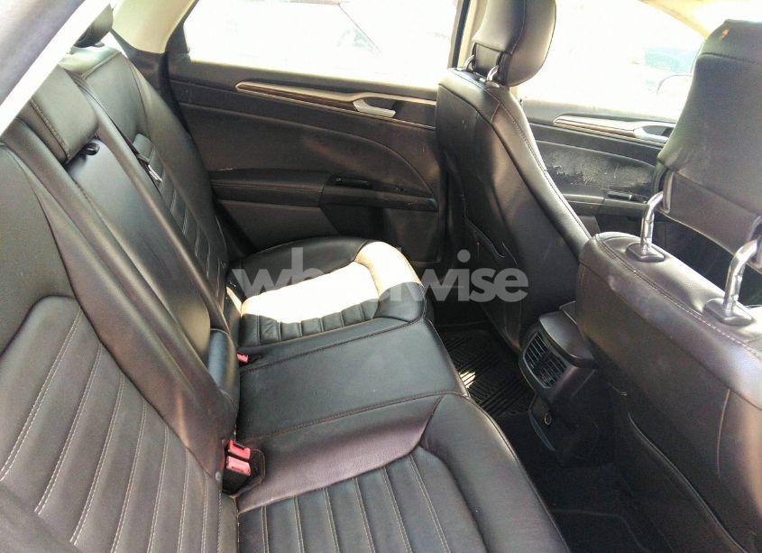 Photo 8 of 2014 Ford Fusion SE (VIN 3FA6P0HD0ER120570)