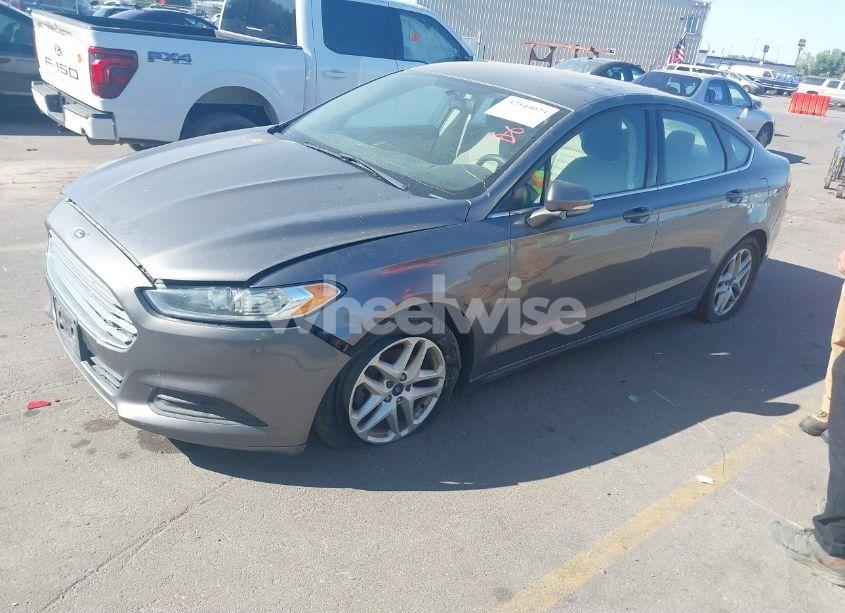 Photo 2 of 2014 Ford Fusion SE (VIN 3FA6P0HD0ER159692)