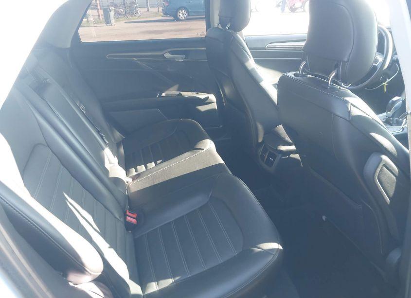 Photo 7 of 2014 Ford Fusion SE (VIN 3FA6P0HD0ER203335)