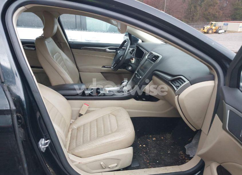 Photo 5 of 2014 Ford Fusion SE (VIN 3FA6P0HD0ER210432)
