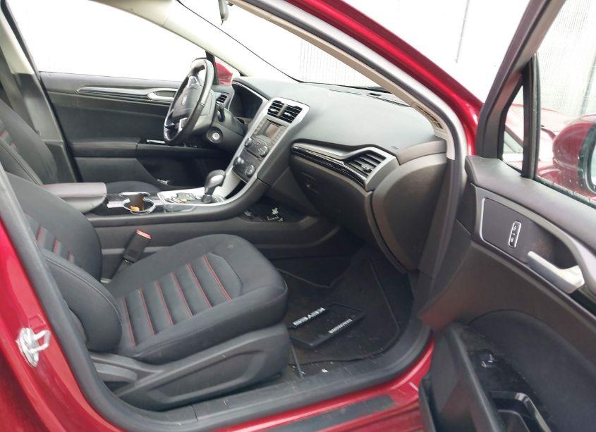 Photo 5 of 2014 Ford Fusion SE (VIN 3FA6P0HD0ER219678)