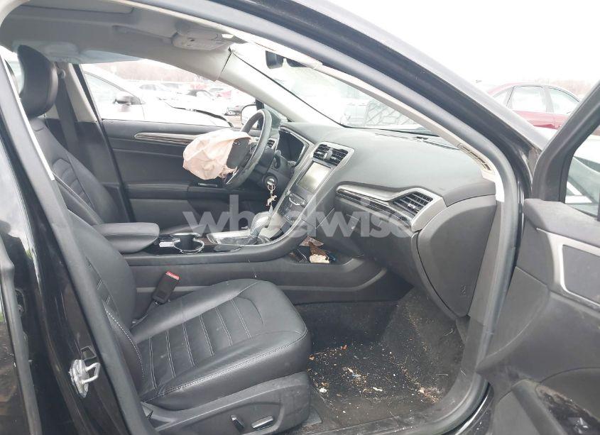 Photo 5 of 2014 Ford Fusion SE (VIN 3FA6P0HD0ER224976)