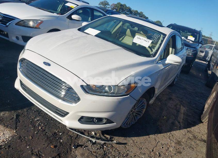 Photo 2 of 2014 Ford Fusion SE (VIN 3FA6P0HD0ER233676)