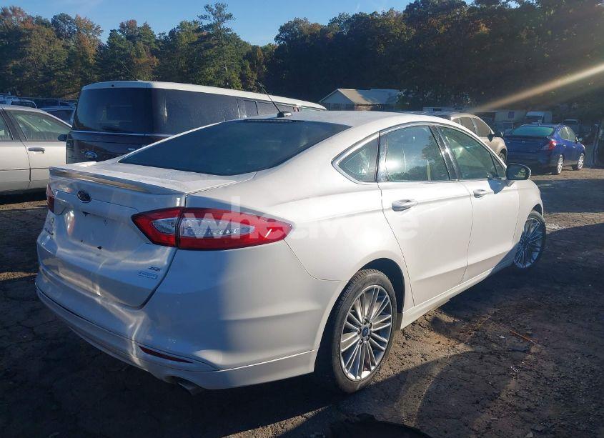 Photo 4 of 2014 Ford Fusion SE (VIN 3FA6P0HD0ER233676)